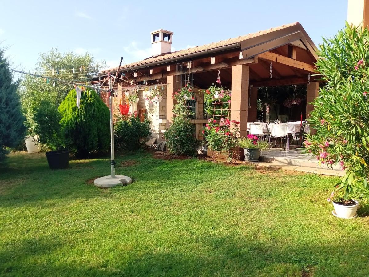 Edensk Vrt Classic!!I Vinkuran Exterior foto
